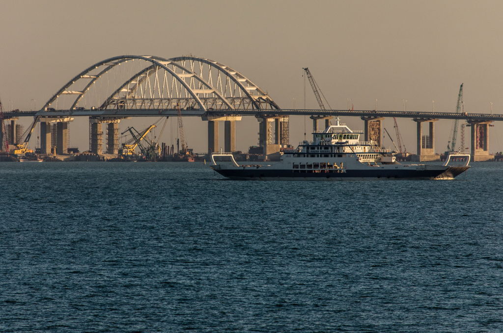 - "Крымский мост обречен" -