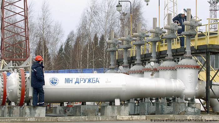 Если РФ и Беларусь не договорятся о поставках нефти, то недельки через две транзитный нефтепровод "Дружба" сломается