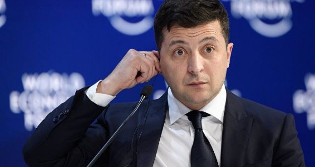 Окно возможностей Зеленского: пролезть в него теперь пытаются все