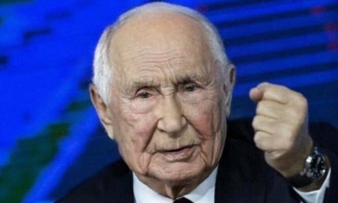 Кого они планировали очаровать этим?..