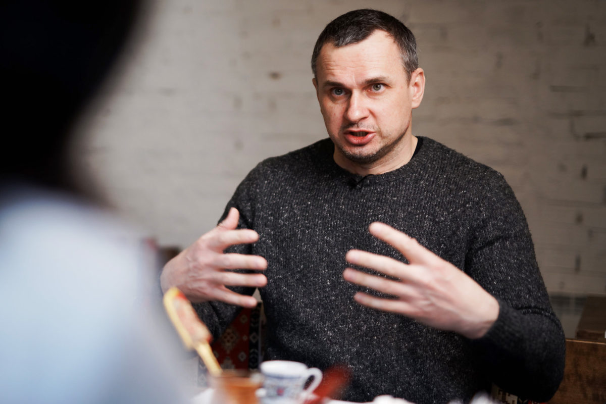 Сенцов: Вчера нам вновь продемонстрировали, куда движется наша страна