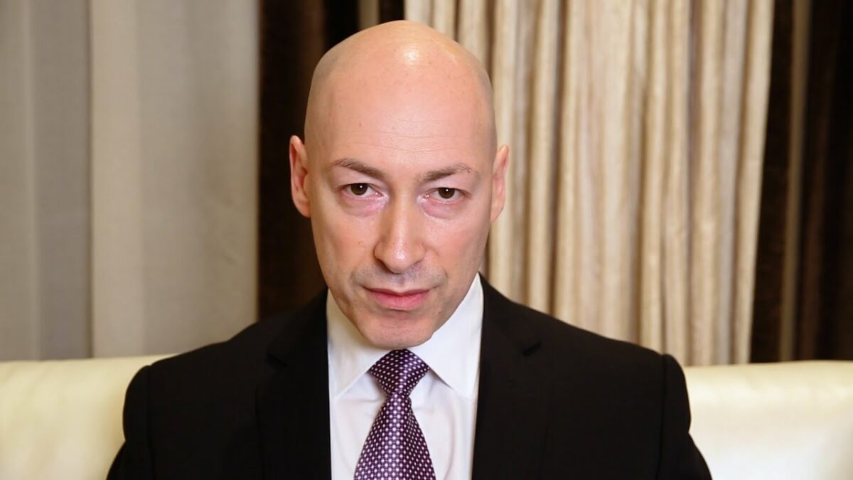 Он жертва: После Гиркина Гордон готовится к интервью с Януковичем