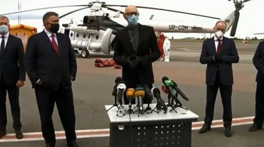 В «Слуге народа» истерика, депутаты требуют от Шмыгаля объяснений за Яценюка