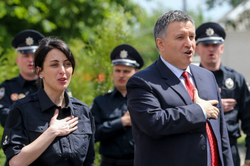 «Мы с детства за АрсенБорисыча»