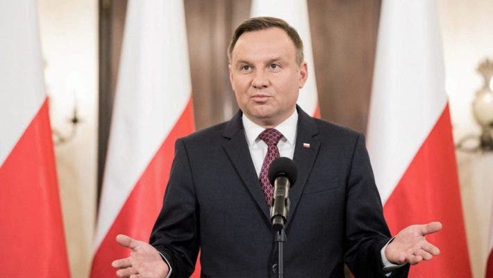 Российские пранкеры разыграли президента Польши, предложив ему «забрать» Львов
