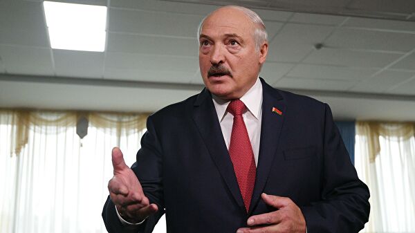 Лукашенко обвинил Россию во вранье и попытке "спрятать хвост"