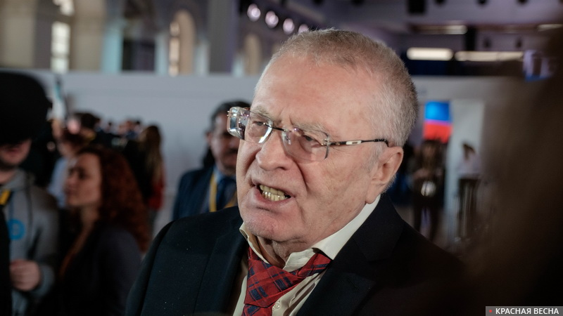 Жириновский призвал Лукашенко сняться с выборов и "последовать примеру Крыма"