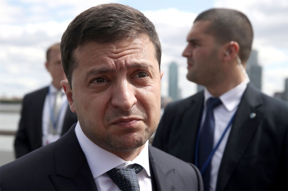 Времени прошло всего ничего, а Зеленскому уже нужно не только доказывать Западу свою партнерскую вменяемость, но и разуверять в невменяемости