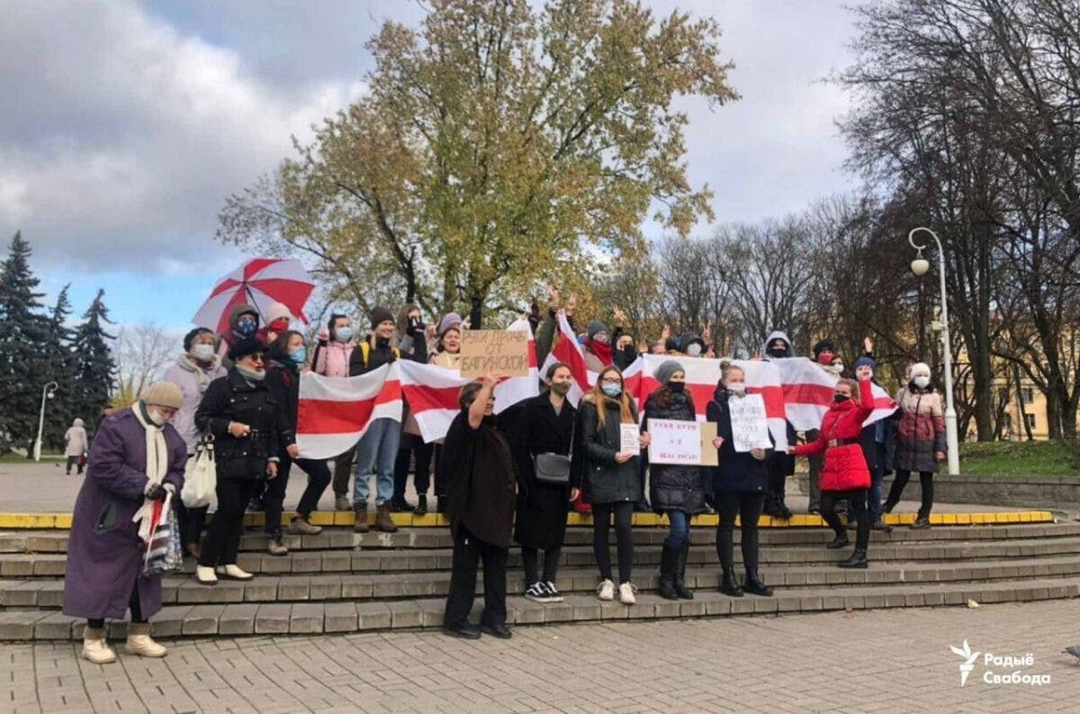В Минске задержали участниц женского марша в поддержку Багинской