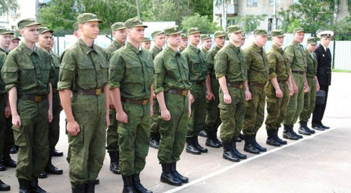 Фактор дембеля: армия выходит из-под контроля Лукашенко