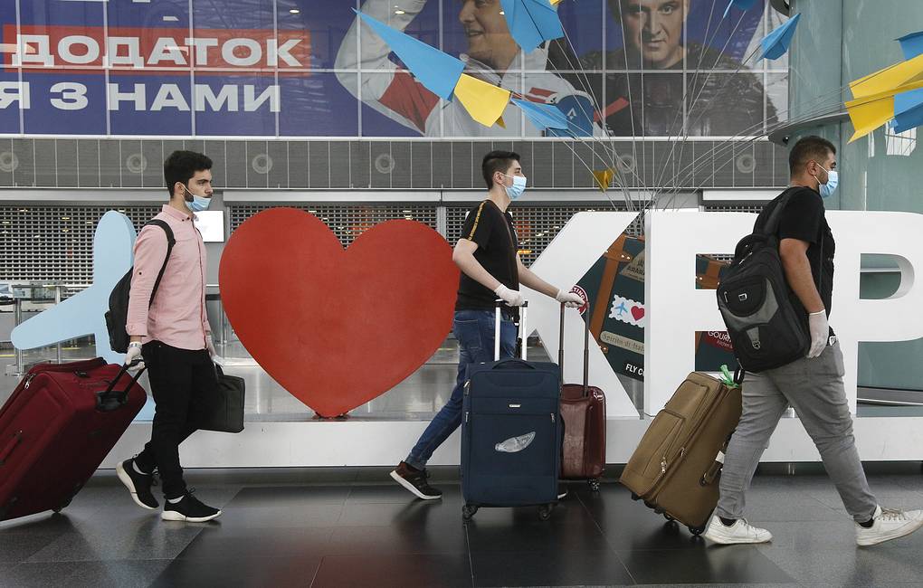 Украина вошла в десятку стран мира по числу новых зараженных COVID-19: данные на 25 ноября.