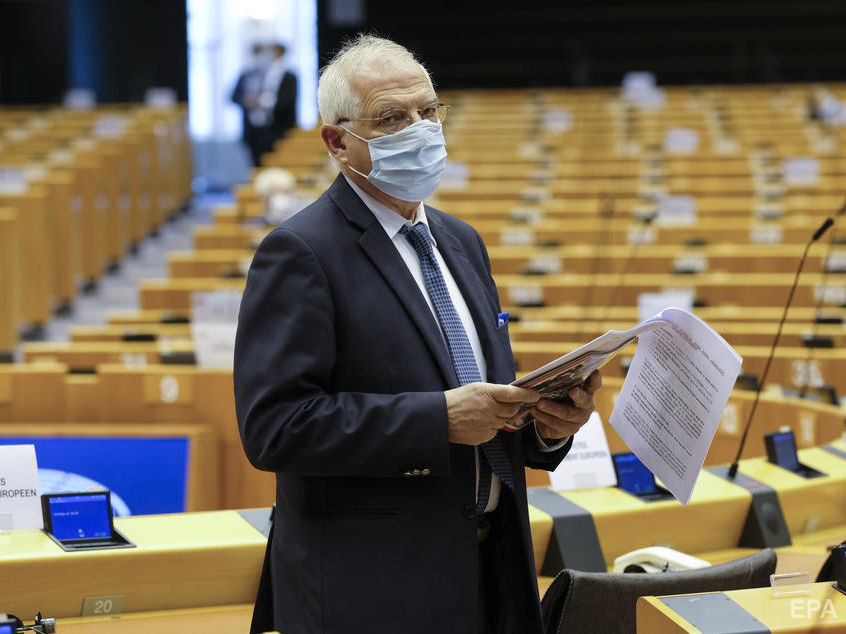 В ЕС обвинили российские СМИ в дезинформации для продажи своей вакцины