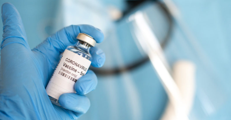 Чтобы в Израиле ушла партия вакцины? Дешевле где-то купить такие же флакончики