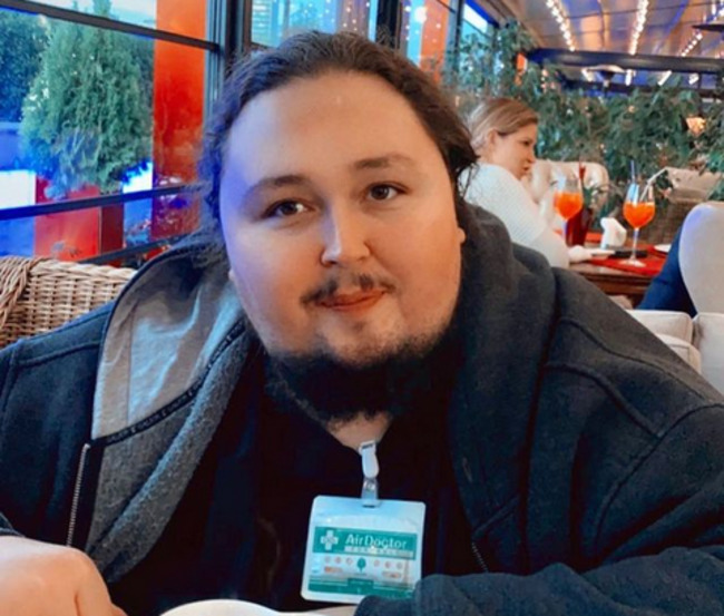 Сын «путинолюба» Сафронова пострадал из-за российской вакцины от коронавируса: Рука превратилась в синяк