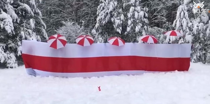 «Наша возьме»: В Беларуси проходят очередные протесты: на заснеженные улицы вышли сотни человек, видео