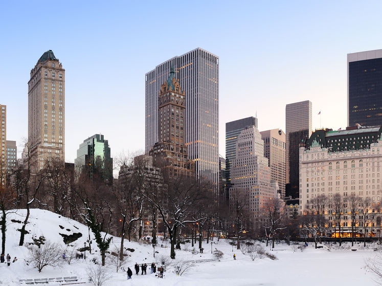 "Нью-Йорк не ведет дел с мятежниками". Город расторгает контракты с компанией Трампа