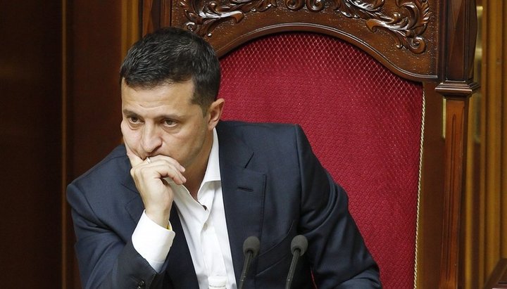 Зеленский устал от плохо управляемого большинства "слуг народа" в парламенте, – политолог