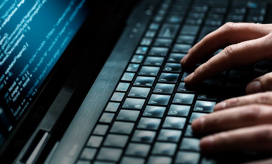 СМИ: США проведут ответные кибератаки против России