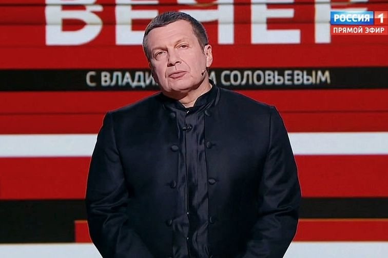 На росТВ снова "бомбят" города Украины: "А что нам остается делать?". У Соловьева  выявили симптомы психического расстройства (Видео)