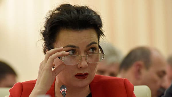 «Министр культуры» Крыма грязно выругалась матом во время совещания и "прославилась": видео