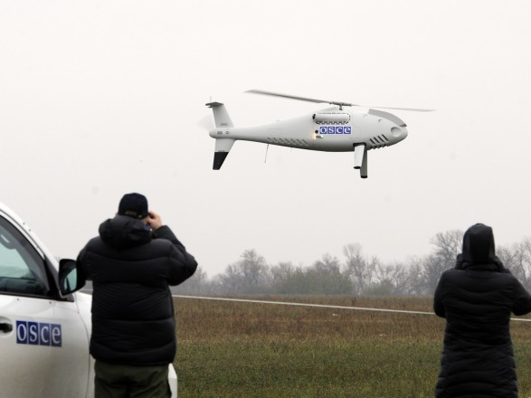На Донбассе зафиксировали скопление тяжелой военной техники РФ