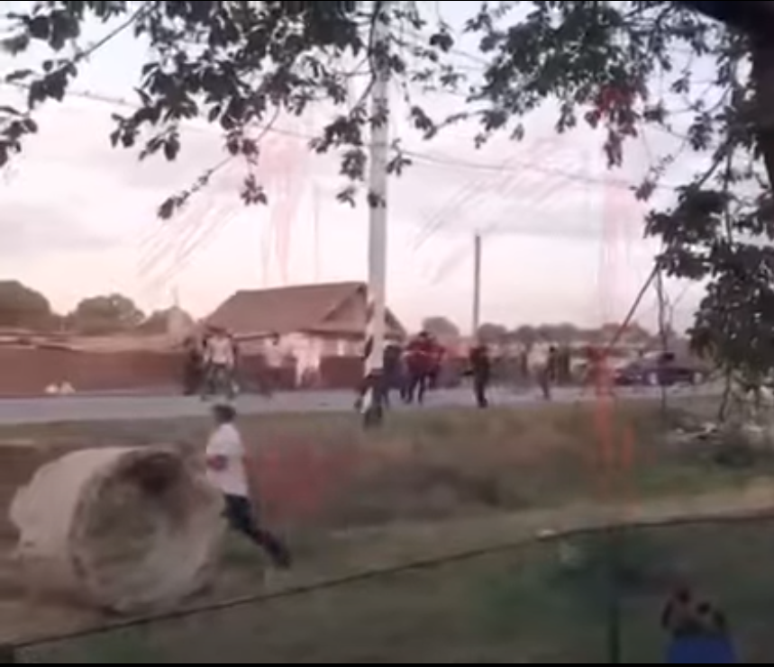 В России на свадьбе произошла массовая драка: опубликовано эпическое видео