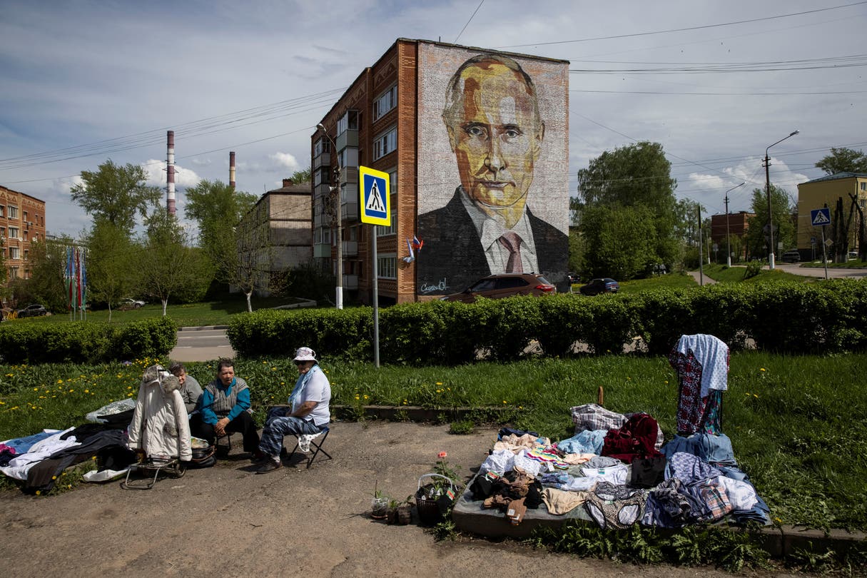 Россия – колосс на глиняных ногах и страна-изгой, – Neue Zürcher Zeitung