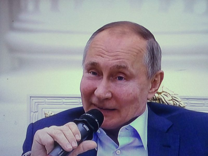 Дешевые чекистские уловки Путина никогда не сработают