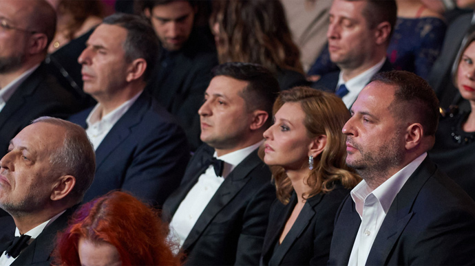 СМИ: Зеленский серьезно поссорился с Шефиром, последний забрал вещи из ОП