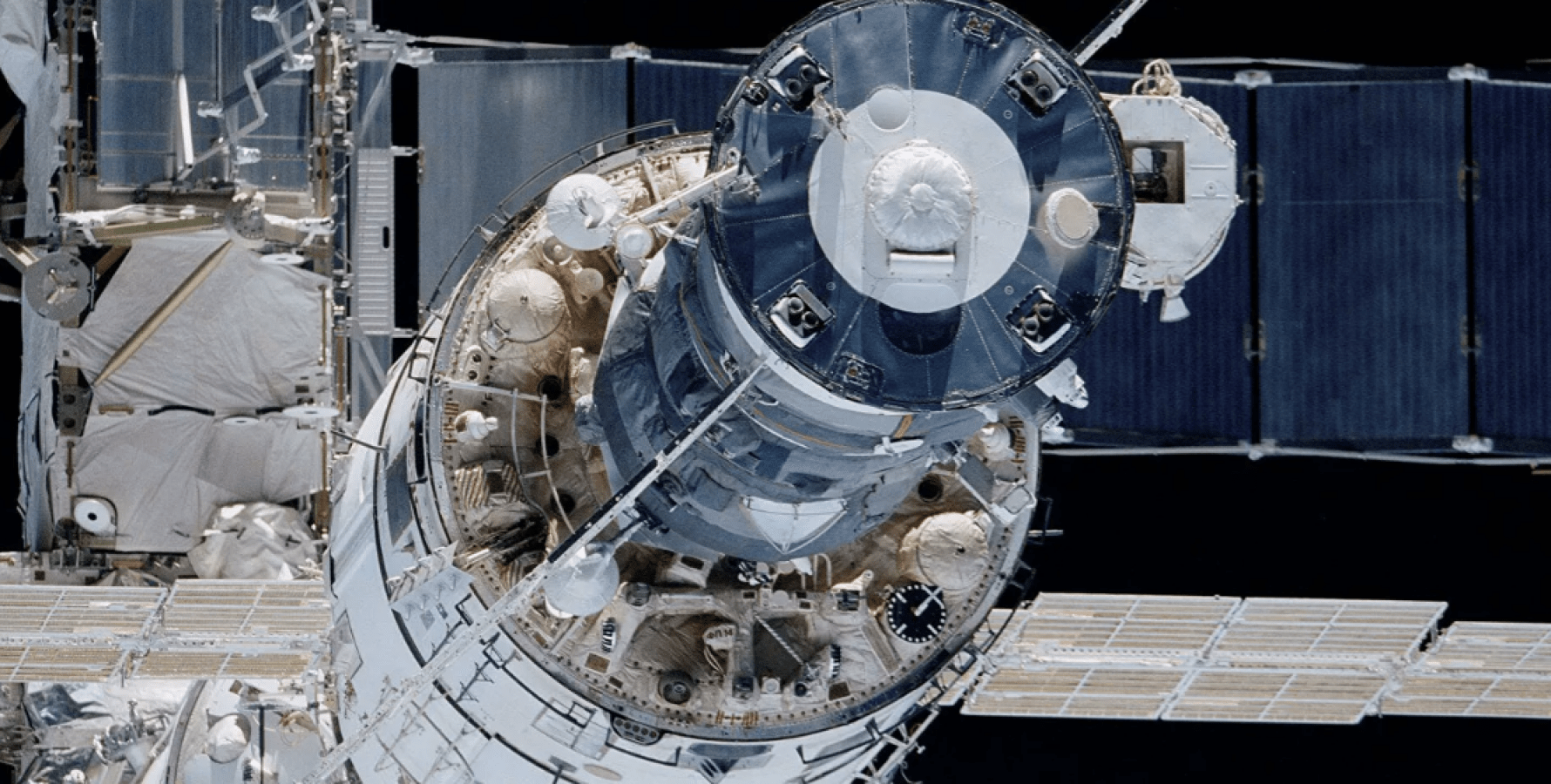 В российском сегменте МКС произошел пожар