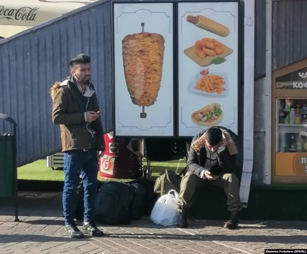 “Очень нездоровая ситуация”. В центре Минска и на границе – десятки беженцев