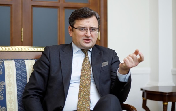 Кулеба ответил Германии и Франции по поводу "Байрактаров" и призвал обратить внимание на гаубицу