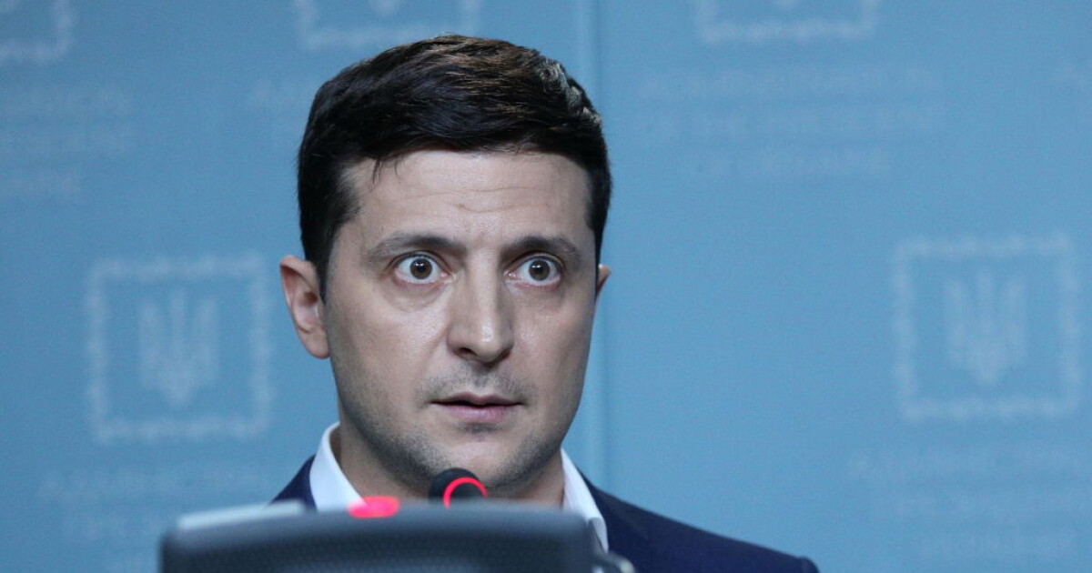 Большинство опрошенных украинцев увидели в "госперевороте" страх власти перед протестами – опрос