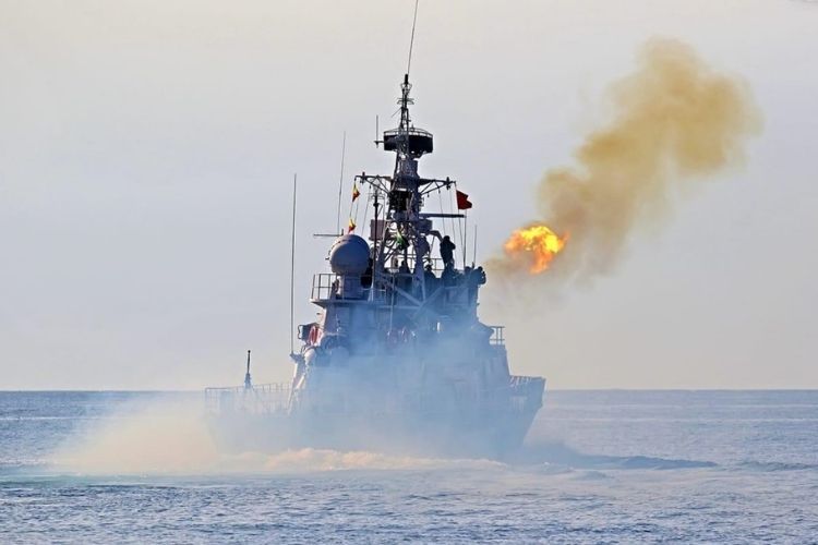 Россия планирует провокацию — атаку на судно третьей страны в районе Мариуполя