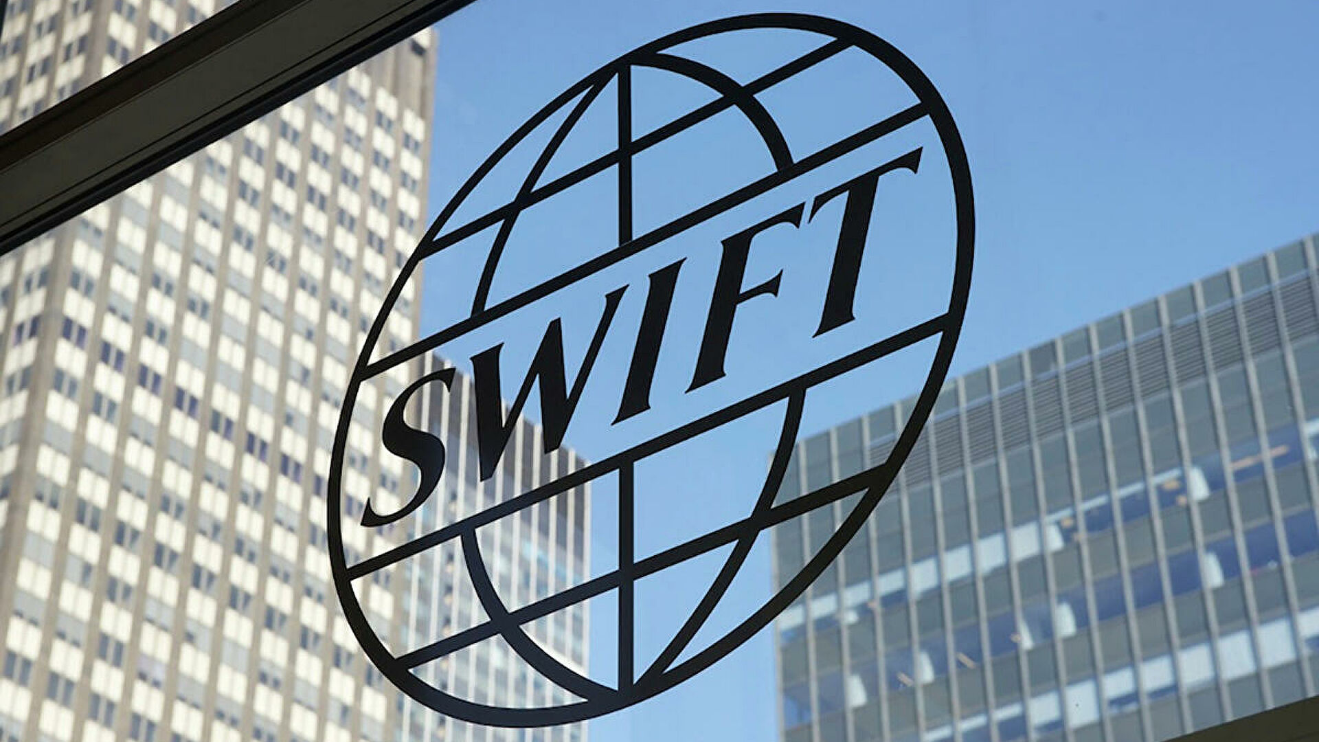 Появился важный признак подготовки к отключению Беларуси от SWIFT