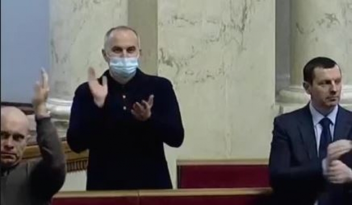 Даешь новый парламент: нардеп выступил с заявлением о роспуске Рады