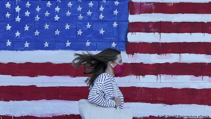 РФ планирует серьезные военные действия: Госдеп рекомендует своим гражданам не ездить в Украину