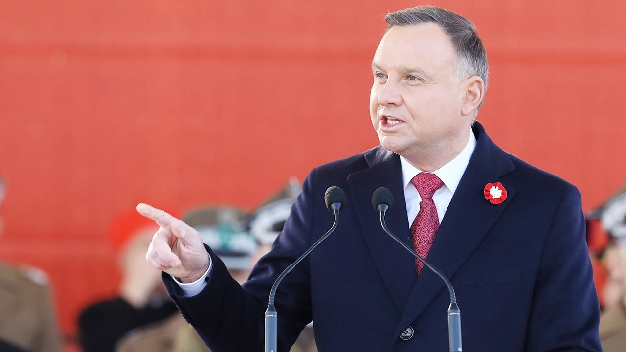 Дуда в годовщину Смоленской катастрофы: Как тогда мы видели разрушенный самолет, так сегодня видим разрушенную Украину