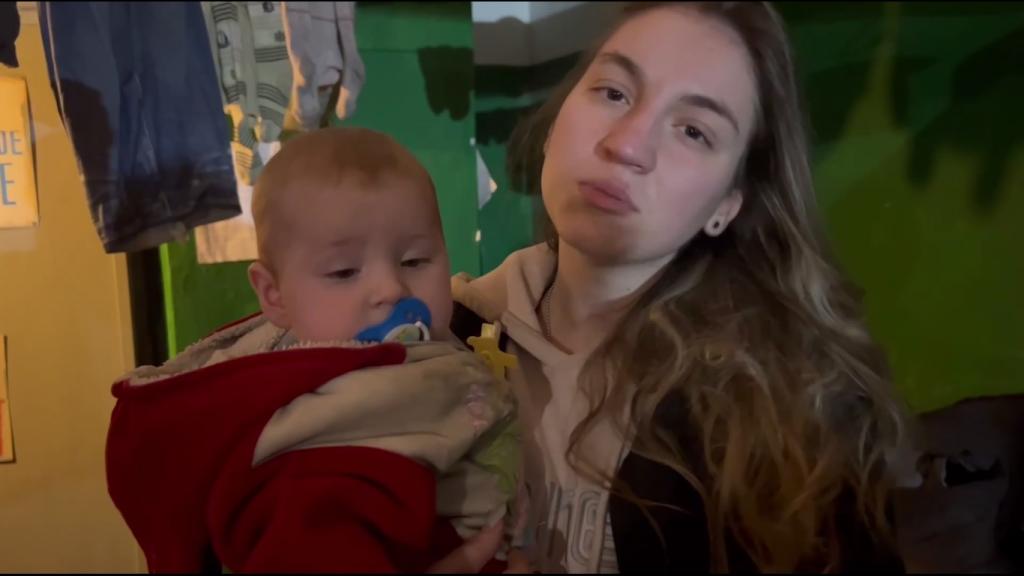 Командир полка «Азов» обратился к мировым лидерам: на «Азовстали» прячутся много мирных жителей. Спасите женщин, стариков и детей