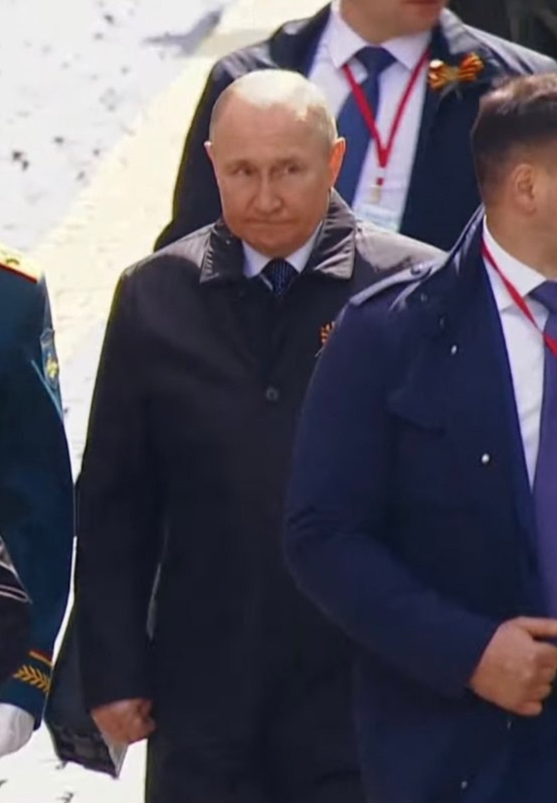 Уоллес о выступлении Путина на параде: Он верит в то, что хочет. Это легкий блеск отчаяния