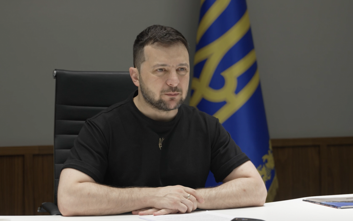 Зеленский: Продолжаем давить оккупантов на юге страны, цель – освобождение Херсона