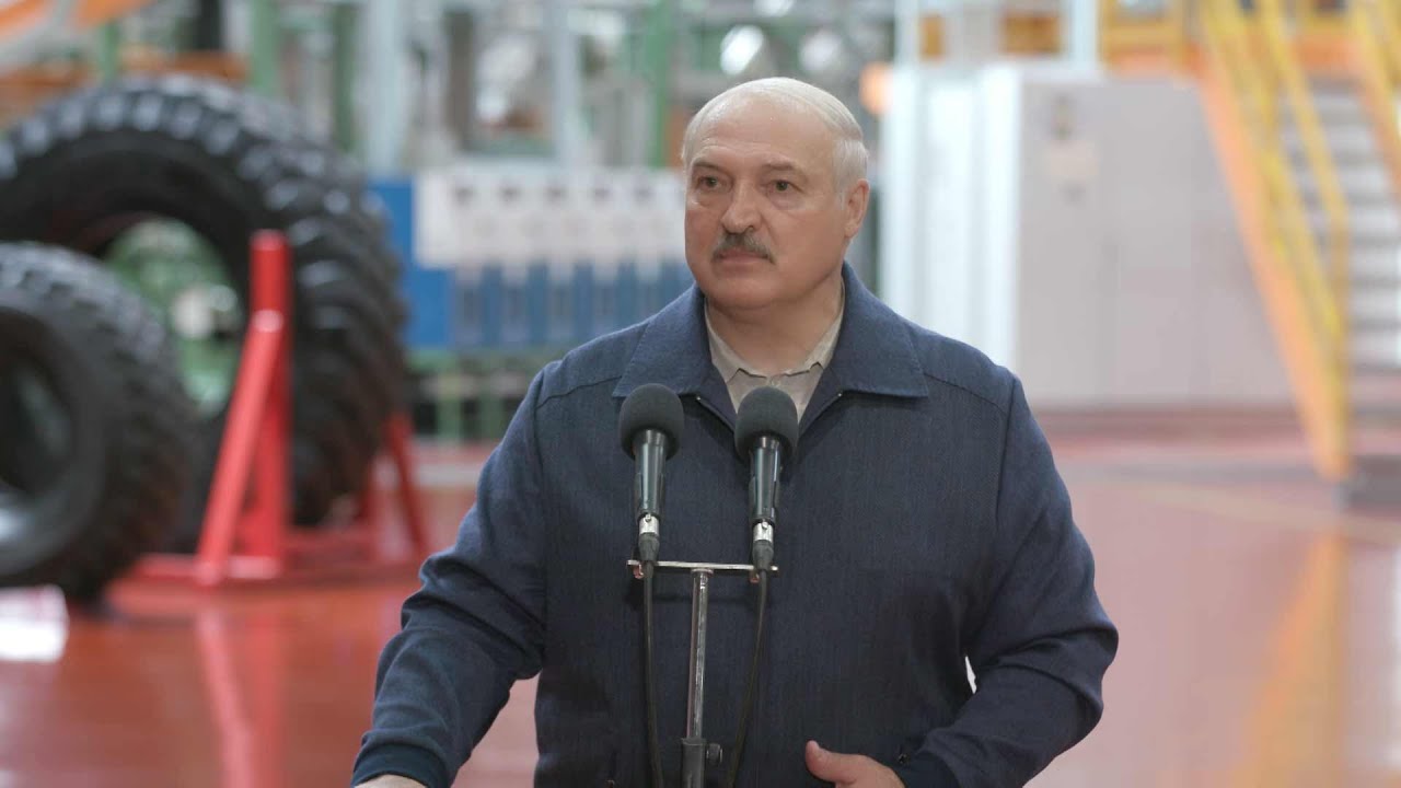 Лукашенко заявил, что Путин не просил его воевать против Украины, но пригрозил "реакцией" из-за Польши