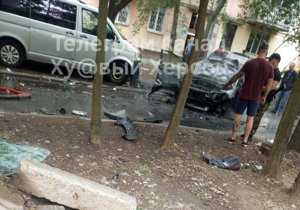 В Херсоне подорвали автомобиль коллаборанта Савлученко, он погиб