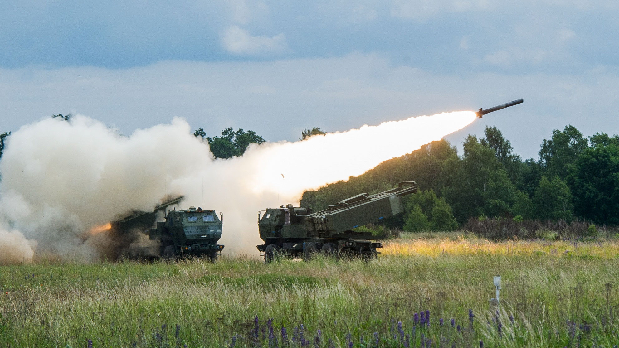 Автор хита "Байрактар" посвятил песню HIMARS, которых боится Россия. Видео
