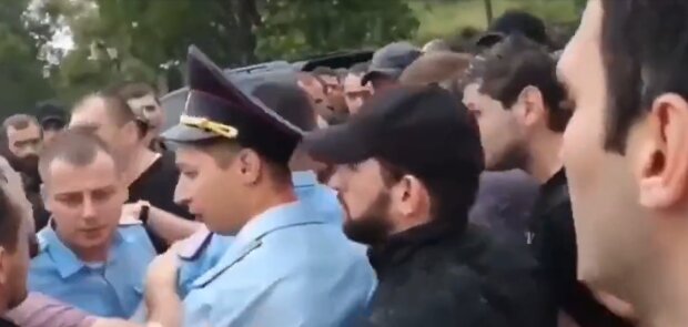В Абхазии вспыхнул бунт против Путина. Кремль требует лучшие земли