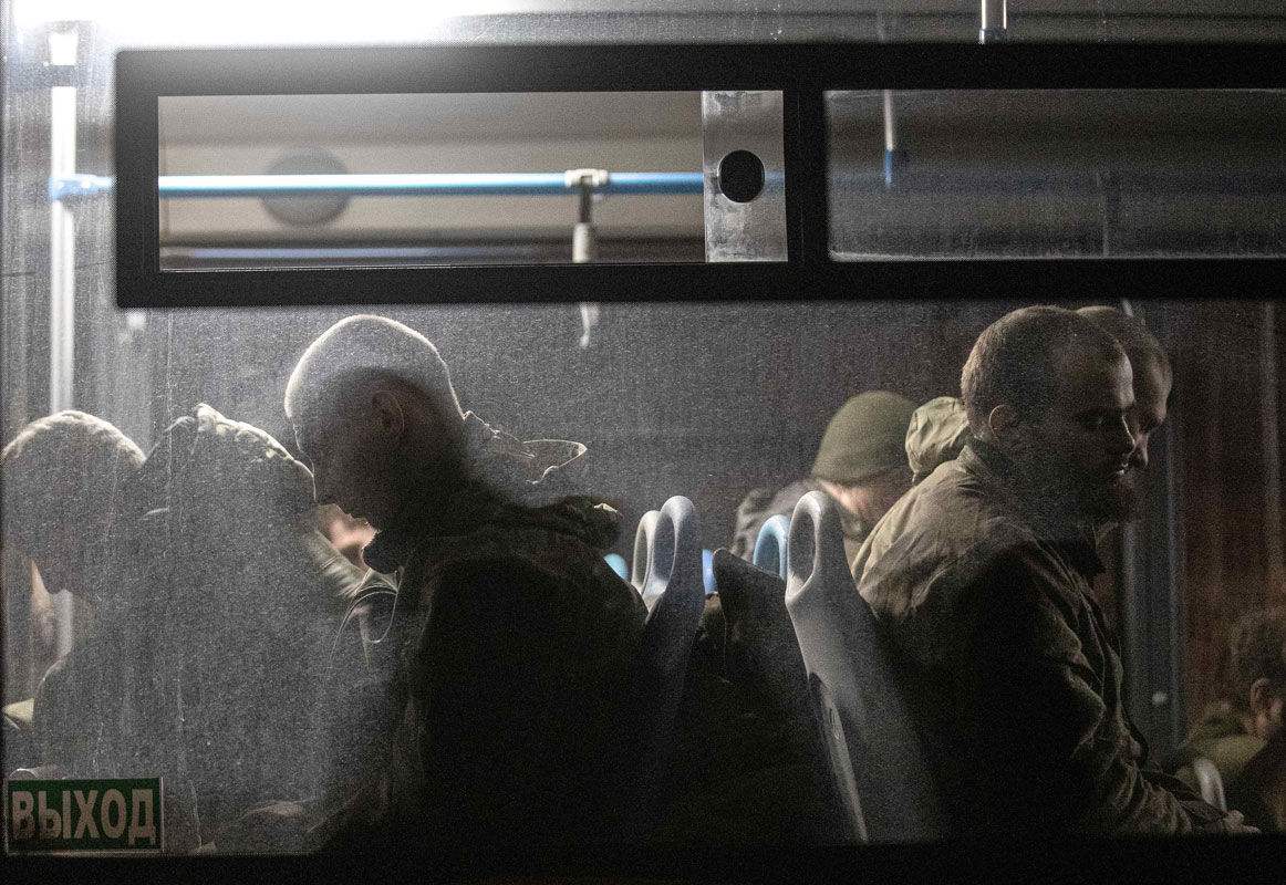 Родственники защитников "Азовстали" призвали мир способствовать освобождению военнопленных. ВИДЕО