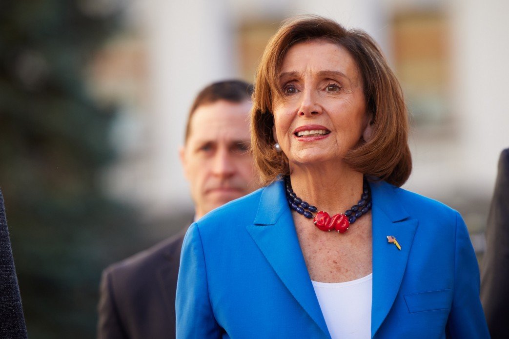 Пелоси покинула Тайвань. Китай призвал авиакомпании не летать возле острова