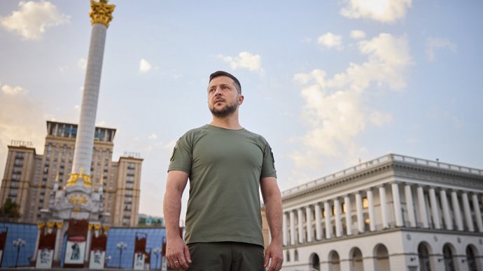 Зеленский: Мы поднимем руки вверх только один раз – когда будем праздновать нашу победу