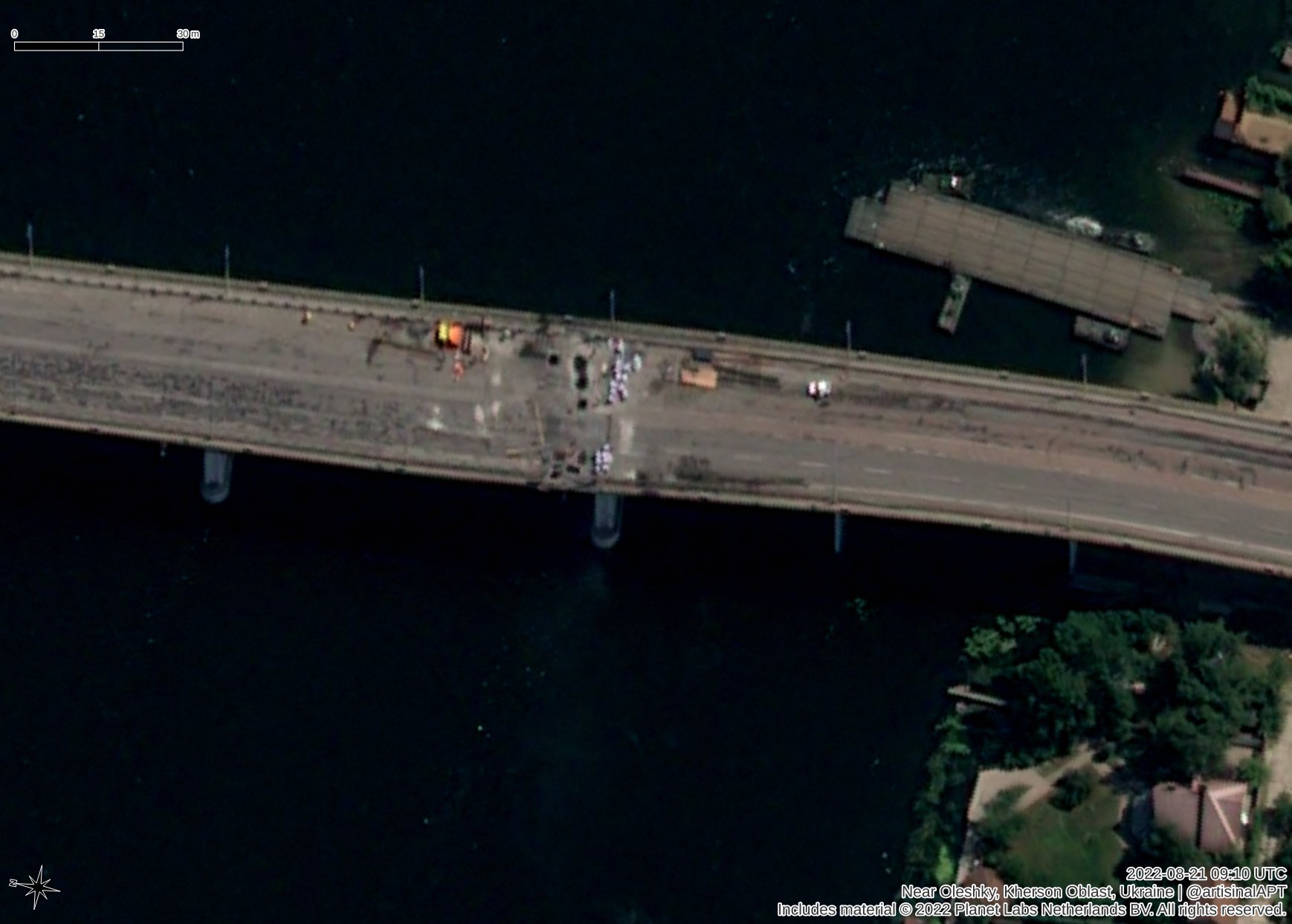 ВСУ снова нанесли точный удар по Антоновскому мосту в Херсоне. ВИДЕО