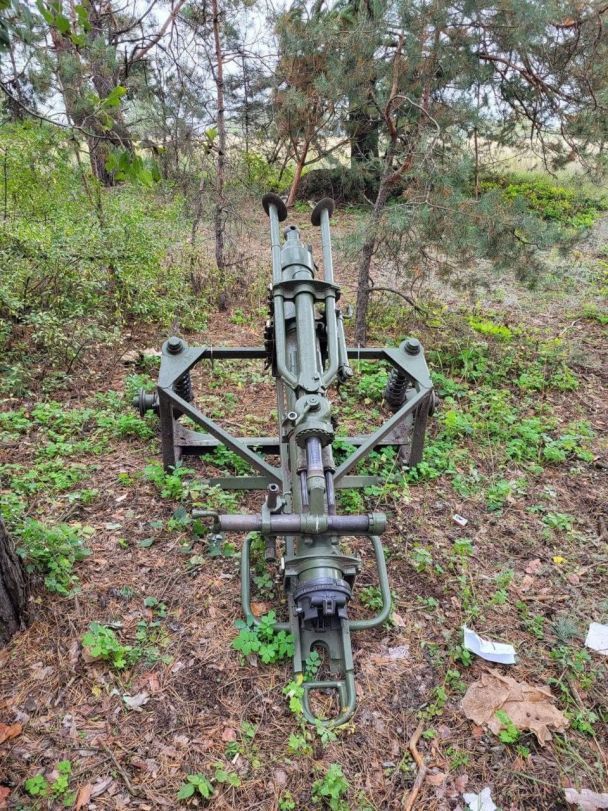 Редкий трофей: бойцы ВСУ захватили вражеский миномет "Саны" с боекомплектом (фото)